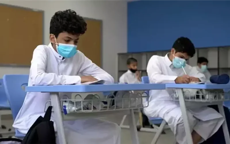 تعديلات رمضان بالسعودية.. إلغاء الطابور الصباحي وإدراج الألعاب الإلكترونية في المناهج التعليمية